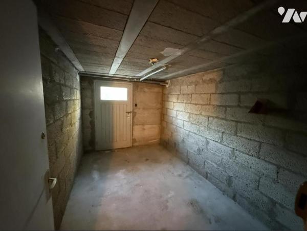 Vannes – Quartier Trussac – Appartement T2 à rénover – 2e et dernier étage – Cave et stationnement
