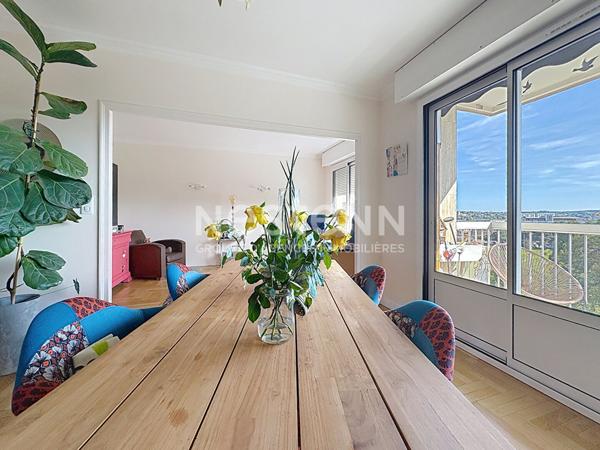 Appartement 4 pièces à Limoges, ascenseur, deux terrasses, garage, cave. Vue gare des Bénédictins