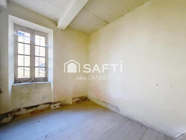 Maison en pierre à rénover