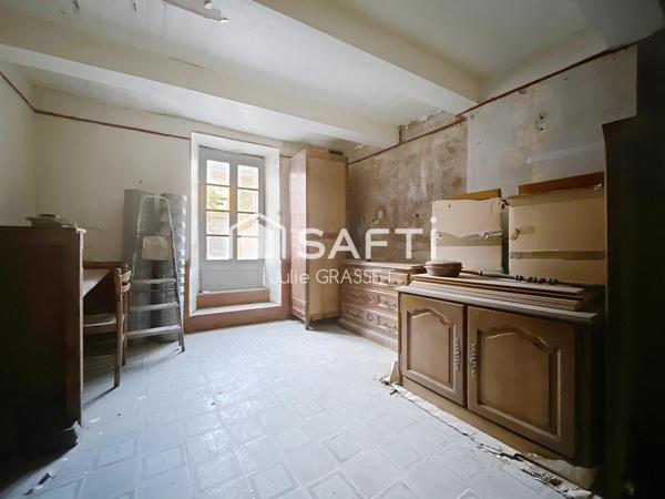 Maison en pierre à rénover