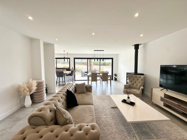 MAISON CONTEMPORAINE - 133 m² - MEUCON