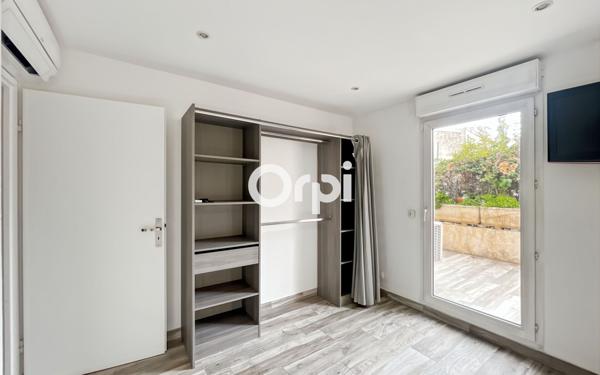 Appartement à vendre    2 pièces • 47,41 m2 Marseille 8