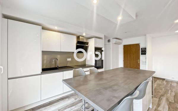 Appartement à vendre    2 pièces • 47,41 m2 Marseille 8