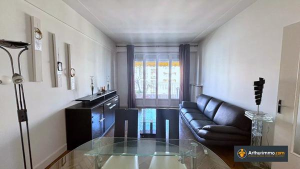 Vente Appartement 3 pièces 77 m2 à Nice