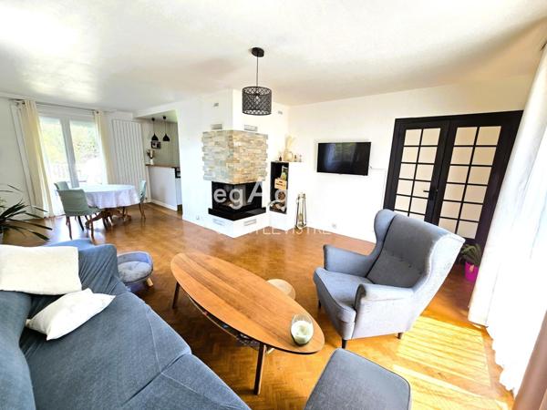 Maison à Auneau-Bleury-Saint-Symphorien, 28700 - 5 pièces 142m²