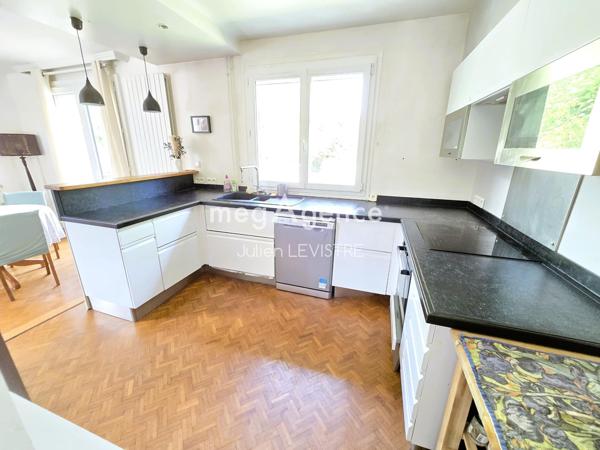 Maison à Auneau-Bleury-Saint-Symphorien, 28700 - 5 pièces 142m²