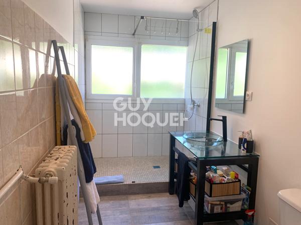 Maison lumineuse, 4 chambres avec un grand espace vie