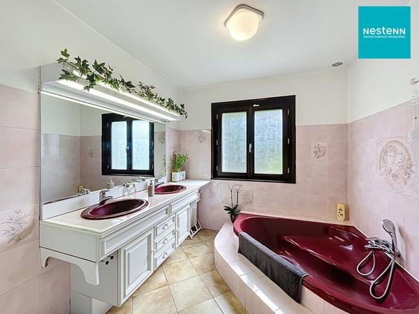 Maison familiale vue panoramique Saint-Genest-Lerpt 6 pièces 180 m2