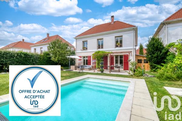 Maison à vendre 6 pièces 132 m² Serris