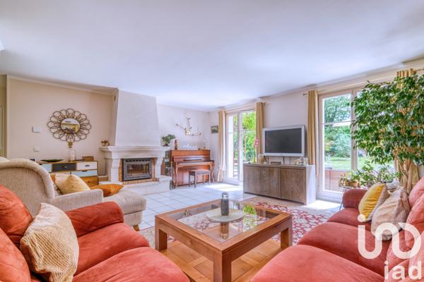 Maison à vendre 6 pièces 132 m² Serris