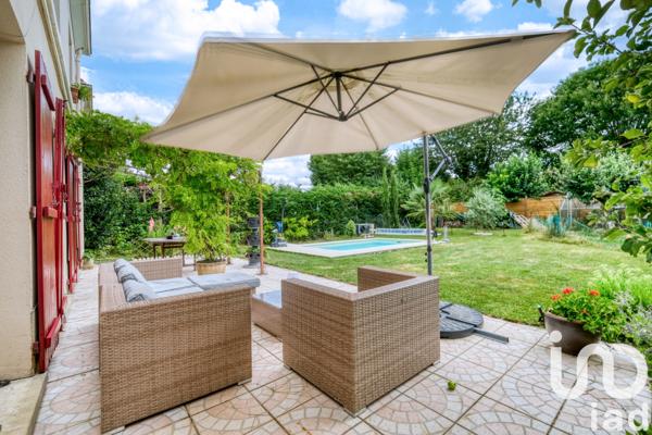 Maison à vendre 6 pièces 132 m² Serris