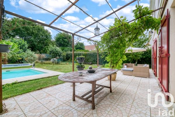 Maison à vendre 6 pièces 132 m² Serris