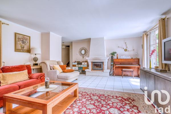 Maison à vendre 6 pièces 132 m² Serris