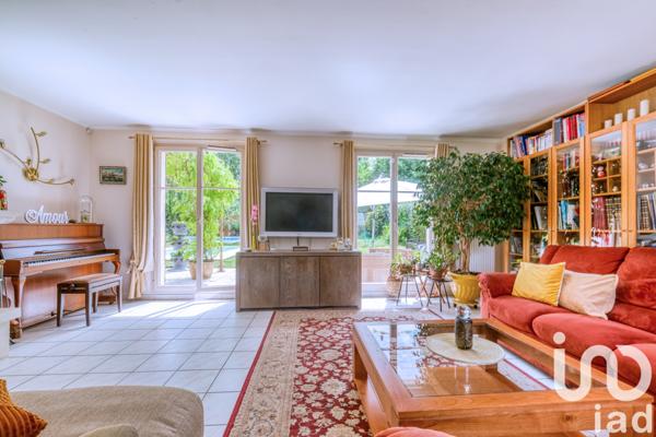 Maison à vendre 6 pièces 132 m² Serris
