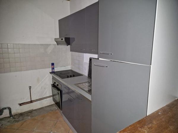 Maison mitoyenne 2 côtés Mamers 87 m²