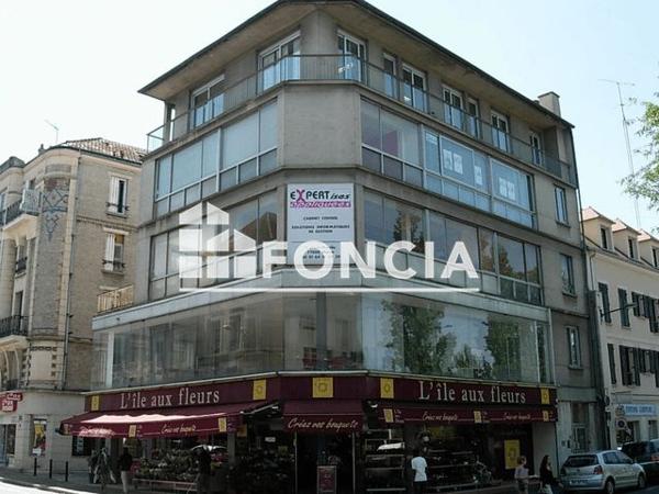Location Local commercial 1 pièce 67.2 m² - 1 PLACE PRASLIN Melun 77000