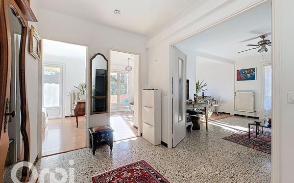 Appartement à vendre    3 pièces • 66 m2 Saint-Raphaël