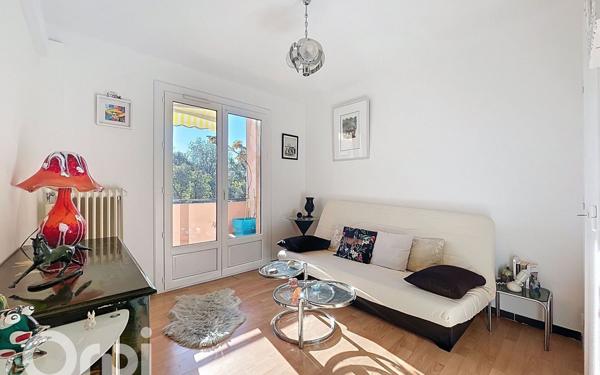 Appartement à vendre    3 pièces • 66 m2 Saint-Raphaël