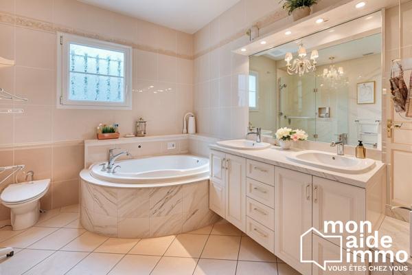 Maison de 180m² avec ses garages le tout sur une parcelle de 1600m²