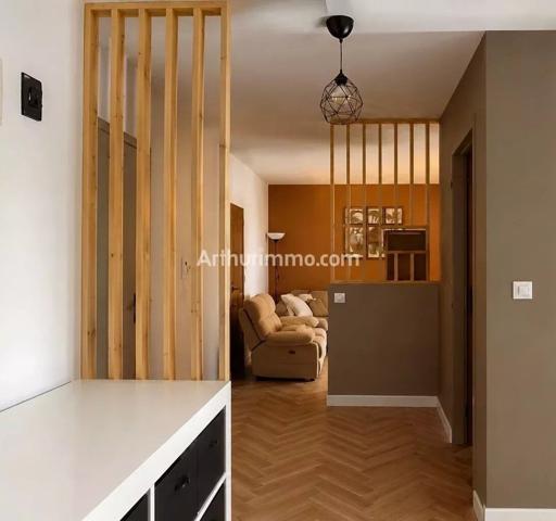 Vente                                                      Appartement
                        
                     2 pièces                      43 m2                     à Lons-le-Saunier