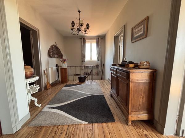 Maison 7 pièces - 218 m²