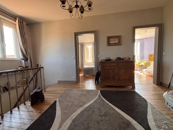 Maison 7 pièces - 218 m²