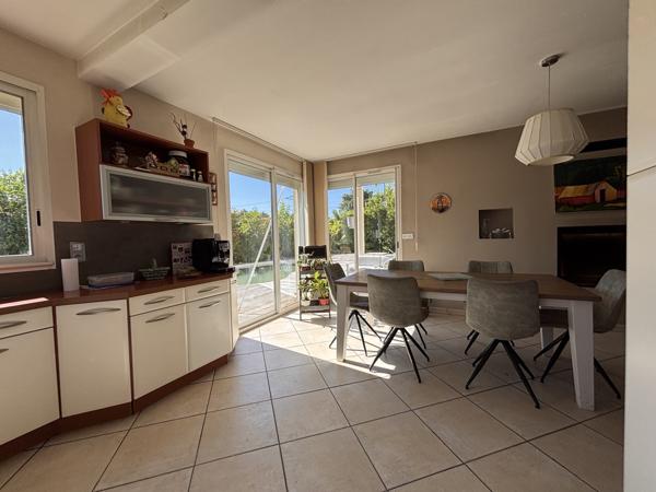 Maison 7 pièces - 218 m²