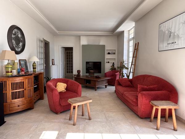 Maison 7 pièces - 218 m²