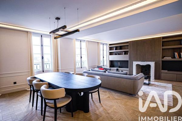Immeuble à vendre 380 m² Paris 8