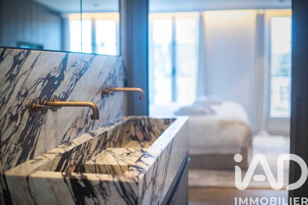 Immeuble à vendre 380 m² Paris 8