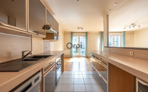 Appartement à vendre    3 pièces • 93 m2 Le Plessis-Robinson