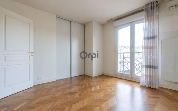 Appartement à vendre    3 pièces • 93 m2 Le Plessis-Robinson