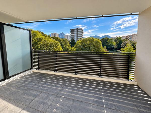 Appartement T3 de 56m² - Terrasse, parking , piscine - Marseille 13010 Box en supplément