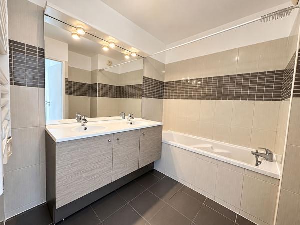 Appartement T3 de 56m² - Terrasse, parking , piscine - Marseille 13010 Box en supplément