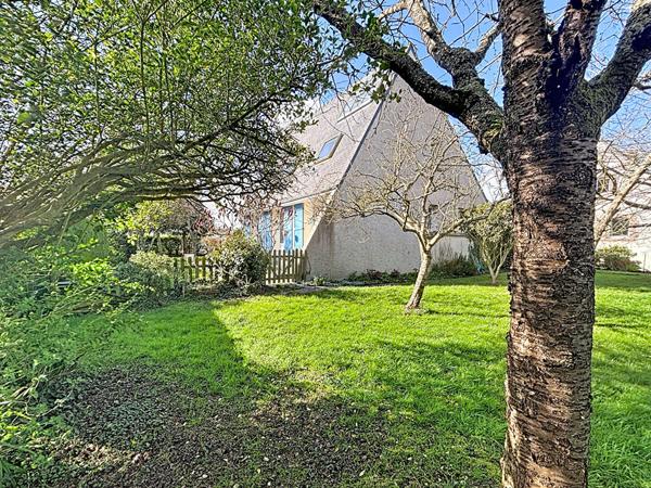 Grande maison proche du bourg de Plerin