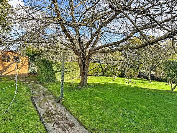 Grande maison proche du bourg de Plerin