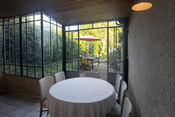 Maison en pierre avec jardin, fort potentiel à exploiter