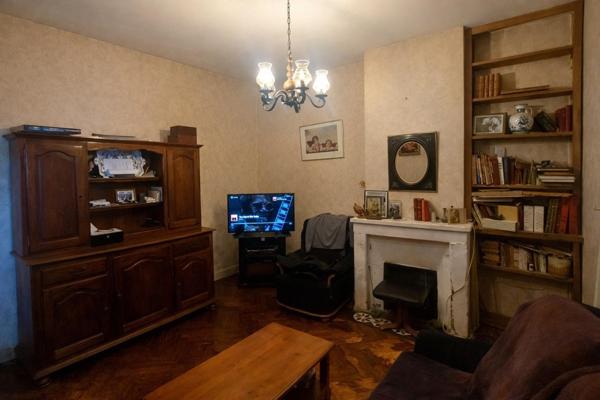 Maison en pierre avec jardin, fort potentiel à exploiter