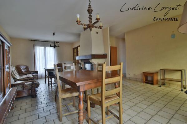 NEUILLY SAINT FRONT (Aisne) MAISON DE PLAIN-PIED A VENDRE – 66 M²  – 1 CHAMBRE – SOUS-SOL TOTAL – GRAND BALCON – TERRAIN DE 1 040 M²