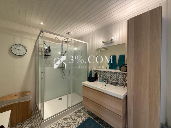 Maison 8 pièce(s) 5 chambre(s) 140 m²