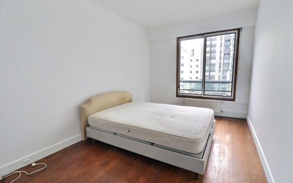 Appartement à vendre    4 pièces • 83 m2 Paris 19