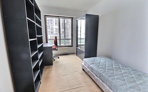 Appartement à vendre    4 pièces • 83 m2 Paris 19