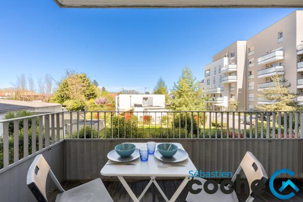 Bron (69500) T2 Bron centre - Balcon et possibilité garage