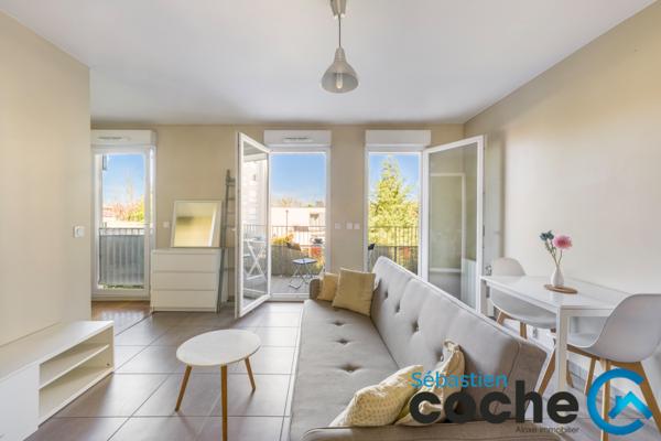 Bron (69500) T2 Bron centre - Balcon et possibilité garage