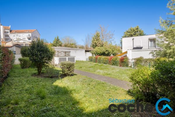 Bron (69500) T2 Bron centre - Balcon et possibilité garage