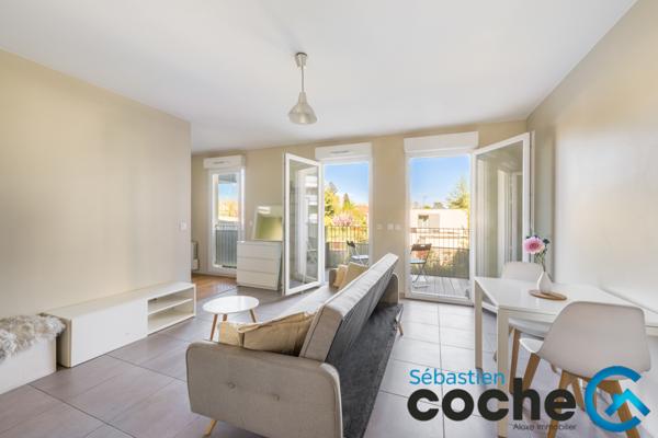 Bron (69500) T2 Bron centre - Balcon et possibilité garage