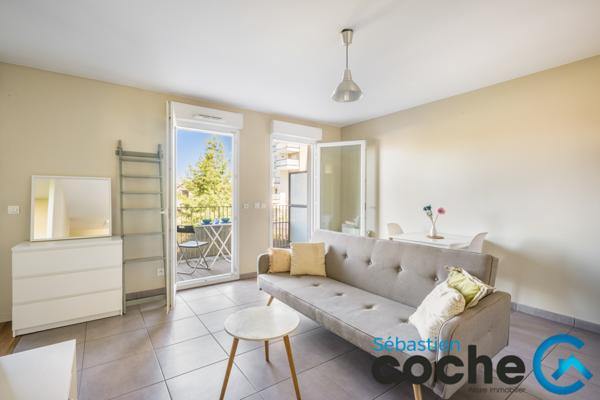 Bron (69500) T2 Bron centre - Balcon et possibilité garage