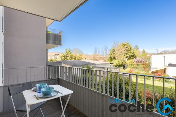 Bron (69500) T2 Bron centre - Balcon et possibilité garage