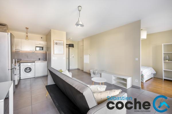 Bron (69500) T2 Bron centre - Balcon et possibilité garage