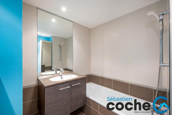 Bron (69500) T2 Bron centre - Balcon et possibilité garage